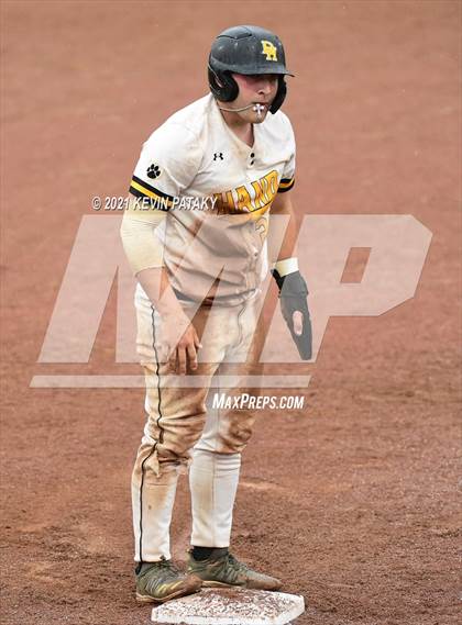 Thumbnail 1 in Avon vs. Daniel Hand (CIAC Class L Semifinal) photogallery.
