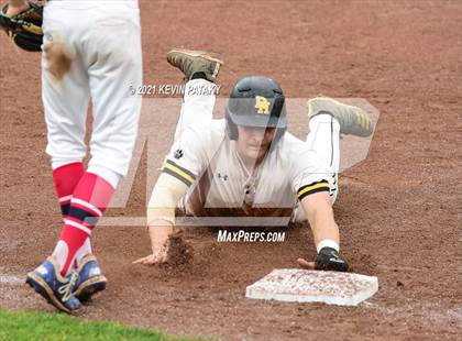 Thumbnail 3 in Avon vs. Daniel Hand (CIAC Class L Semifinal) photogallery.