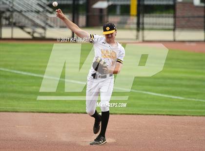 Thumbnail 1 in Avon vs. Daniel Hand (CIAC Class L Semifinal) photogallery.
