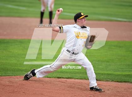 Thumbnail 2 in Avon vs. Daniel Hand (CIAC Class L Semifinal) photogallery.