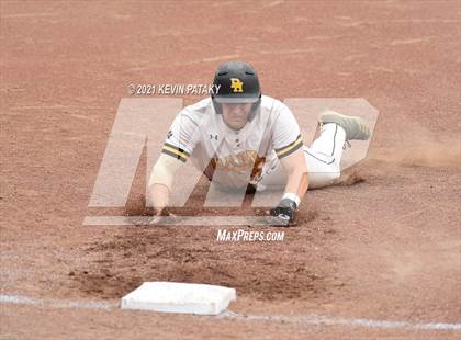 Thumbnail 1 in Avon vs. Daniel Hand (CIAC Class L Semifinal) photogallery.