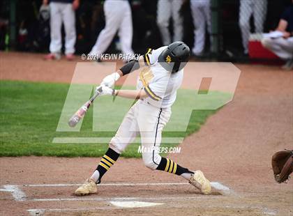 Thumbnail 1 in Avon vs. Daniel Hand (CIAC Class L Semifinal) photogallery.