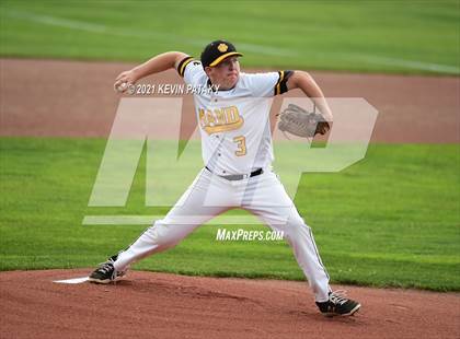 Thumbnail 2 in Avon vs. Daniel Hand (CIAC Class L Semifinal) photogallery.