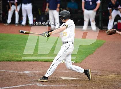 Thumbnail 3 in Avon vs. Daniel Hand (CIAC Class L Semifinal) photogallery.