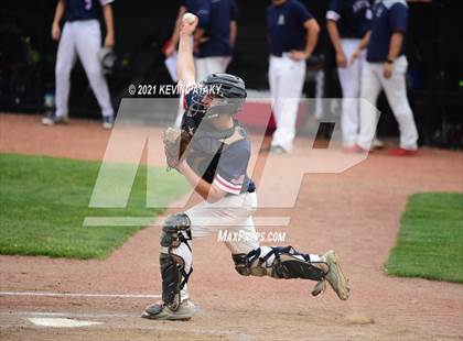 Thumbnail 3 in Avon vs. Daniel Hand (CIAC Class L Semifinal) photogallery.