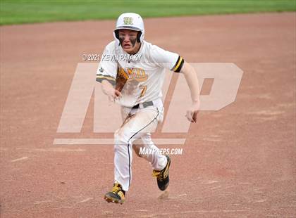 Thumbnail 1 in Avon vs. Daniel Hand (CIAC Class L Semifinal) photogallery.