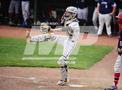 Thumbnail 2 in Avon vs. Daniel Hand (CIAC Class L Semifinal) photogallery.