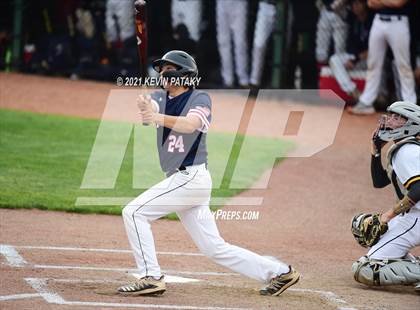 Thumbnail 2 in Avon vs. Daniel Hand (CIAC Class L Semifinal) photogallery.