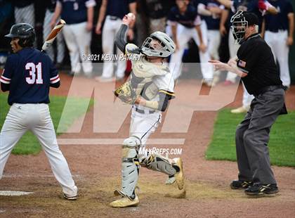 Thumbnail 3 in Avon vs. Daniel Hand (CIAC Class L Semifinal) photogallery.