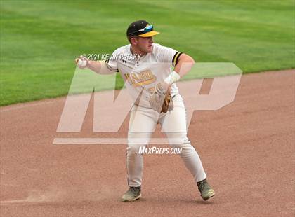 Thumbnail 3 in Avon vs. Daniel Hand (CIAC Class L Semifinal) photogallery.