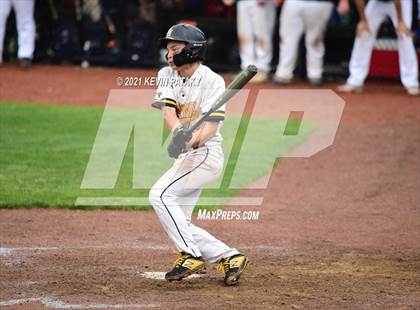 Thumbnail 3 in Avon vs. Daniel Hand (CIAC Class L Semifinal) photogallery.