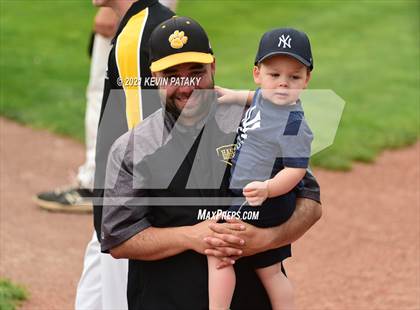 Thumbnail 3 in Avon vs. Daniel Hand (CIAC Class L Semifinal) photogallery.