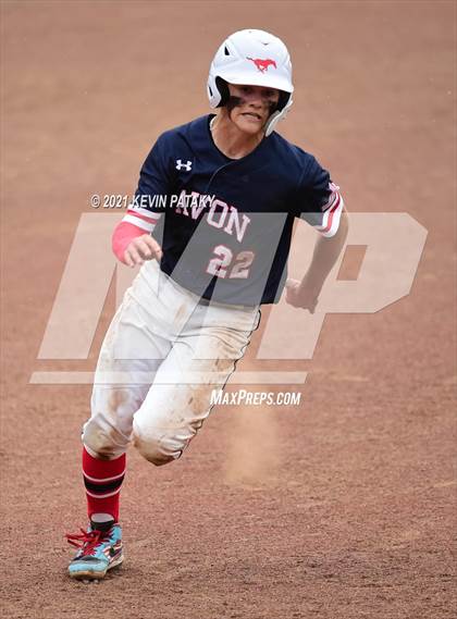 Thumbnail 1 in Avon vs. Daniel Hand (CIAC Class L Semifinal) photogallery.