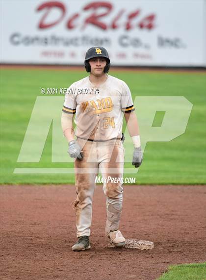 Thumbnail 2 in Avon vs. Daniel Hand (CIAC Class L Semifinal) photogallery.