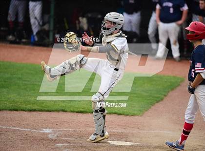 Thumbnail 1 in Avon vs. Daniel Hand (CIAC Class L Semifinal) photogallery.