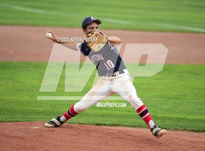 Thumbnail 2 in Avon vs. Daniel Hand (CIAC Class L Semifinal) photogallery.