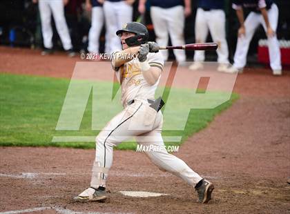 Thumbnail 1 in Avon vs. Daniel Hand (CIAC Class L Semifinal) photogallery.
