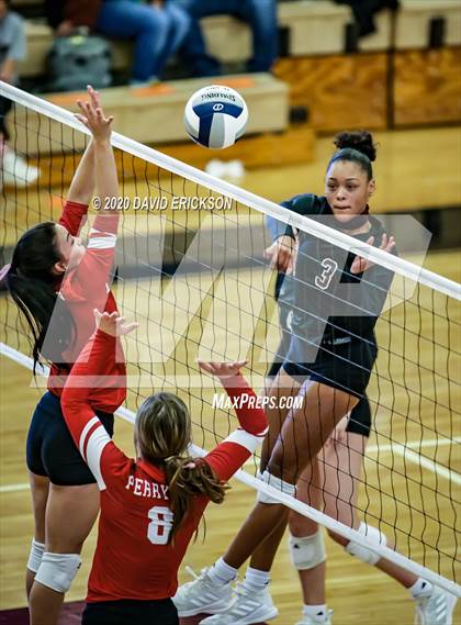 Thumbnail 2 in Perryton @ Hereford photogallery.