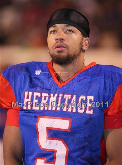 Thumbnail 1 in Battlefield vs. Hermitage (VHSL Group 3A Division 6 Final) photogallery.