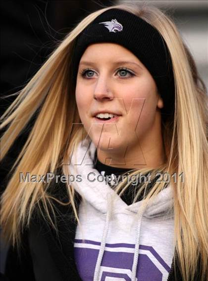 Thumbnail 2 in Battlefield vs. Hermitage (VHSL Group 3A Division 6 Final) photogallery.