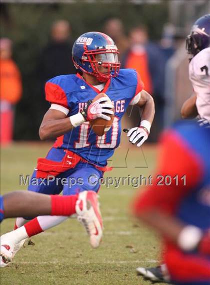 Thumbnail 3 in Battlefield vs. Hermitage (VHSL Group 3A Division 6 Final) photogallery.