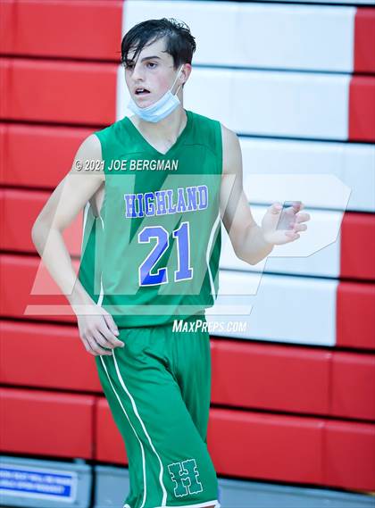Thumbnail 2 in Corcoran vs Highland (Arvin Tournament) photogallery.