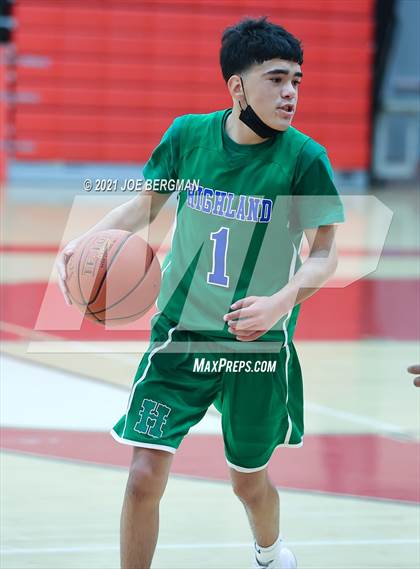 Thumbnail 2 in Corcoran vs Highland (Arvin Tournament) photogallery.