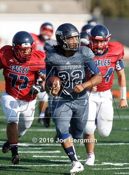Thumbnail 2 in Pleasant Grove vs Bakersfield (Under Armour Brothers In Arms Classic) photogallery.