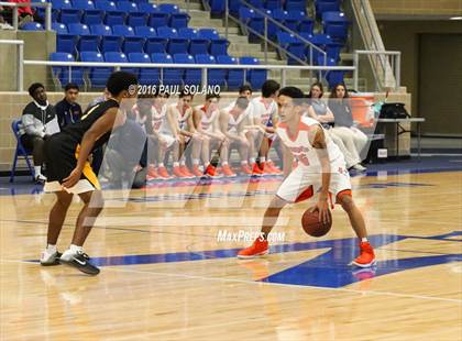 Thumbnail 1 in Brennan @ Brandeis photogallery.