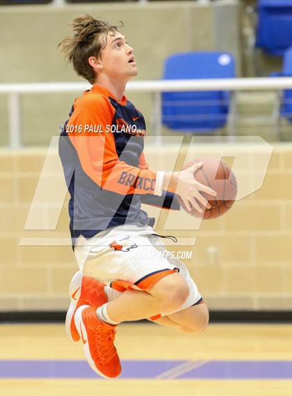 Thumbnail 3 in Brennan @ Brandeis photogallery.