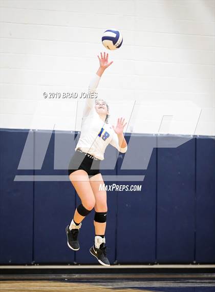 Thumbnail 2 in Donelson Christian Academy @ Franklin Road Academy (TSSAA  DII-A Region Quarterfinal) photogallery.