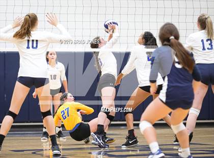 Thumbnail 3 in Donelson Christian Academy @ Franklin Road Academy (TSSAA  DII-A Region Quarterfinal) photogallery.