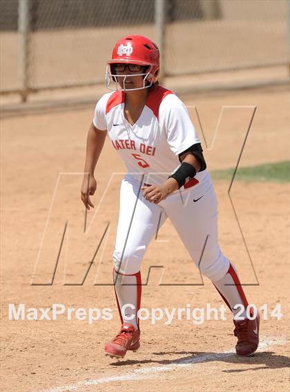 Thumbnail 2 in Royal vs Mater Dei (Woodbridge Tournament) photogallery.