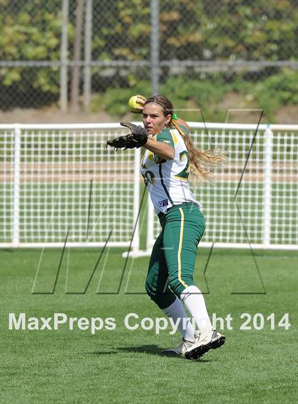 Thumbnail 1 in Royal vs Mater Dei (Woodbridge Tournament) photogallery.