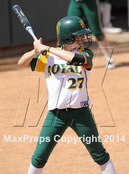 Thumbnail 2 in Royal vs Mater Dei (Woodbridge Tournament) photogallery.