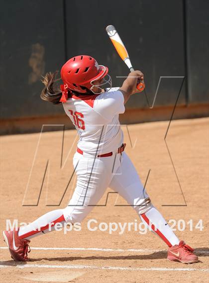 Thumbnail 2 in Royal vs Mater Dei (Woodbridge Tournament) photogallery.