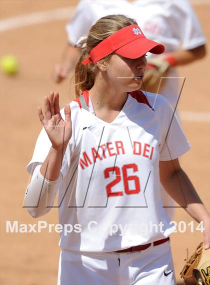 Thumbnail 1 in Royal vs Mater Dei (Woodbridge Tournament) photogallery.