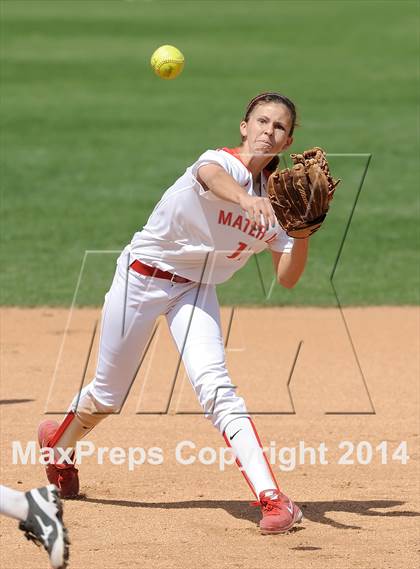Thumbnail 2 in Royal vs Mater Dei (Woodbridge Tournament) photogallery.