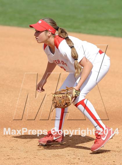 Thumbnail 2 in Royal vs Mater Dei (Woodbridge Tournament) photogallery.