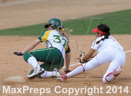 Thumbnail 2 in Royal vs Mater Dei (Woodbridge Tournament) photogallery.