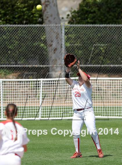 Thumbnail 3 in Royal vs Mater Dei (Woodbridge Tournament) photogallery.