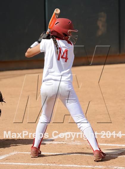 Thumbnail 2 in Royal vs Mater Dei (Woodbridge Tournament) photogallery.