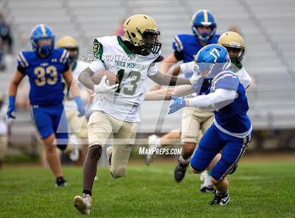 Thumbnail 3 in JV: Donovan Catholic @ Brick Memorial photogallery.
