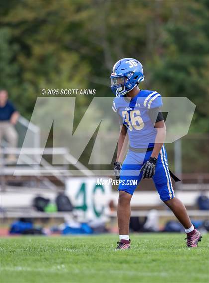 Thumbnail 3 in JV: Donovan Catholic @ Brick Memorial photogallery.