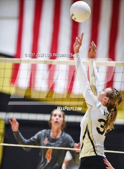 Thumbnail 1 in Apple Valley @ Hesperia photogallery.