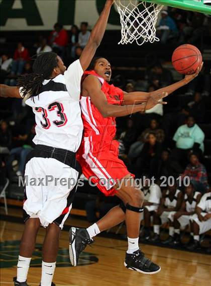 Thumbnail 3 in Calhoun County v Sound Doctrine Christian Academy (Lake Marion Invitational 2010) photogallery.