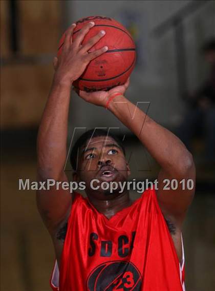 Thumbnail 1 in Calhoun County v Sound Doctrine Christian Academy (Lake Marion Invitational 2010) photogallery.