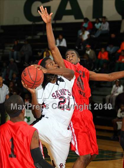Thumbnail 1 in Calhoun County v Sound Doctrine Christian Academy (Lake Marion Invitational 2010) photogallery.
