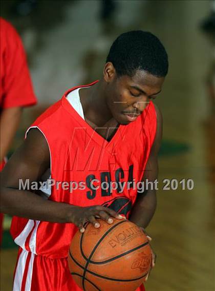 Thumbnail 2 in Calhoun County v Sound Doctrine Christian Academy (Lake Marion Invitational 2010) photogallery.