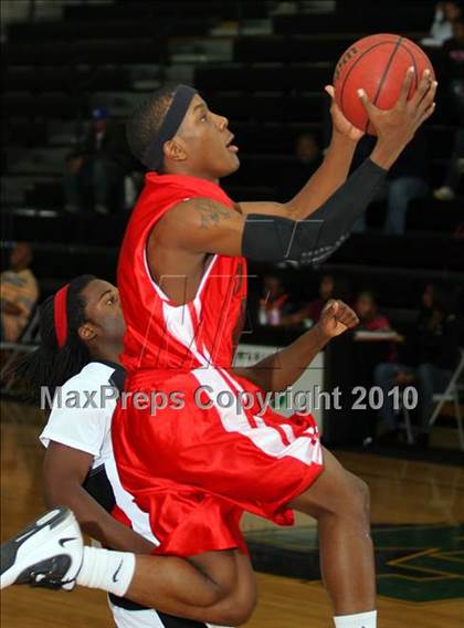 Thumbnail 1 in Calhoun County v Sound Doctrine Christian Academy (Lake Marion Invitational 2010) photogallery.